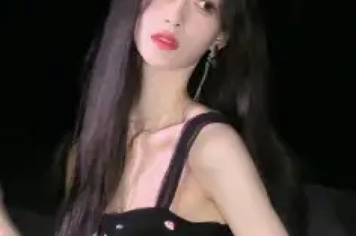 网红黄一鸣人设崩塌：抢闺蜜男友、骗财、不顾女儿高烧真相震惊全网