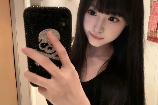 继关晓彤受难后千万级网红再爆娱乐圈猛料