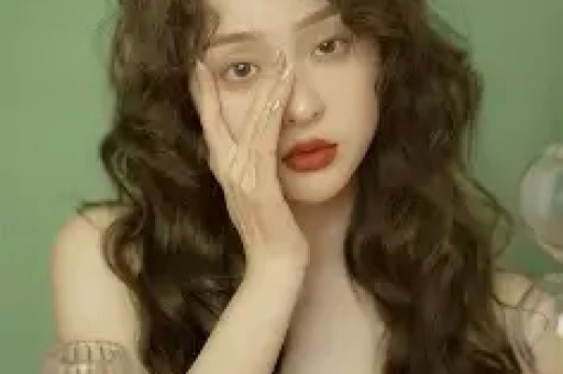 “京圈顶级富二代”获刑人设崩塌他的炫富藏着网红收割真相