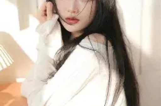 25岁男子猥亵20余名独行女性获刑8个月；“自己在淋雨却为小动物遮风挡雨”外卖小哥大雨中救断腿小狗感动无数网友｜三工晨报