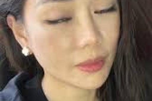 抖音又出“牛人”网红周小闹涨粉几百万引爆全网！