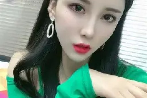 明星们的“黑历史”大揭秘：人人网重返热搜尺度震惊全网！