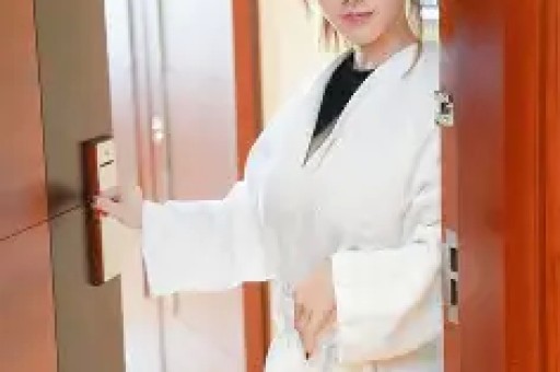 抖音短剧《裁员后我的美女总裁求我复职》涉嫌影射华为小米引发争议